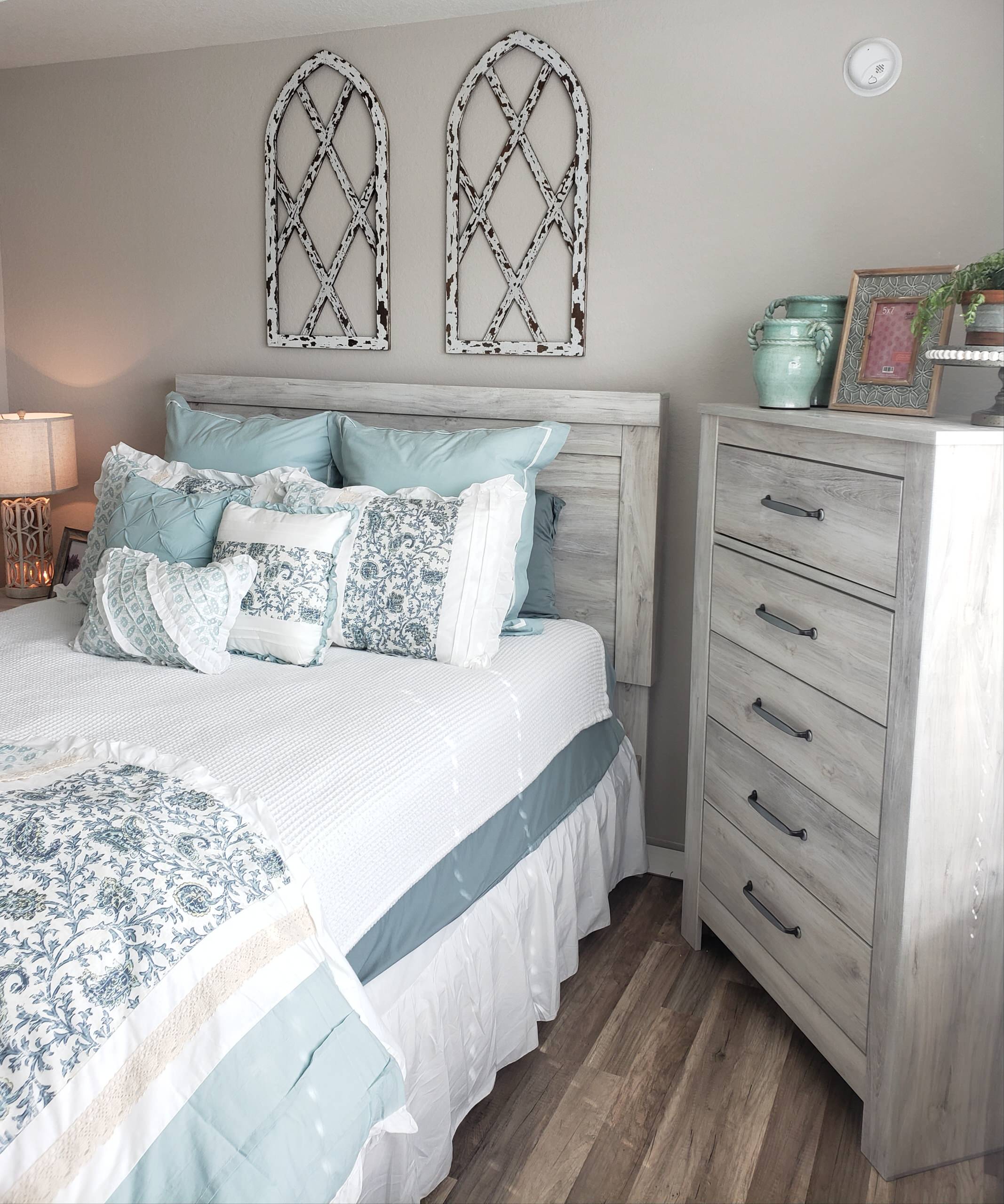 French country farmhouse guestroom