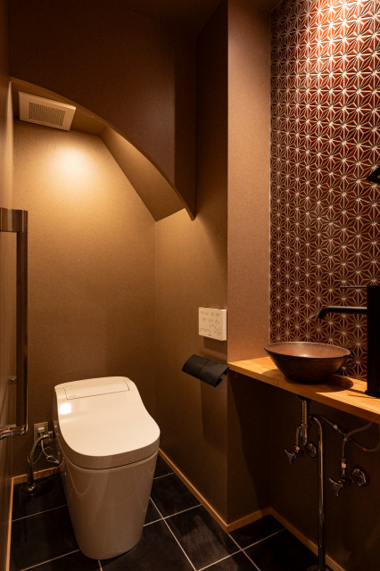 烏丸五条に佇むゲストハウス japanisch-modern-gaestetoilette