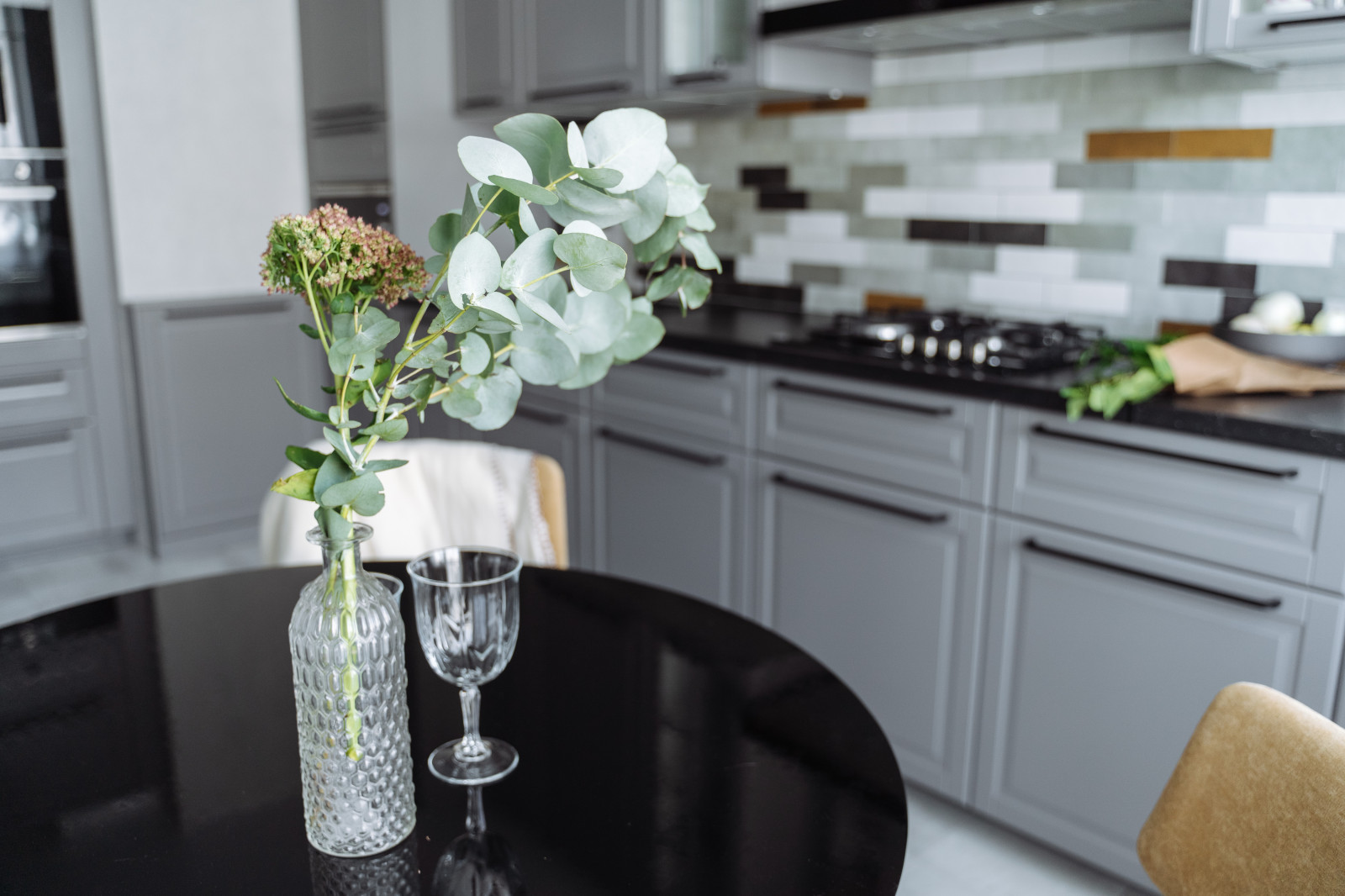 Квартира в серых тонах ЖК Александровский