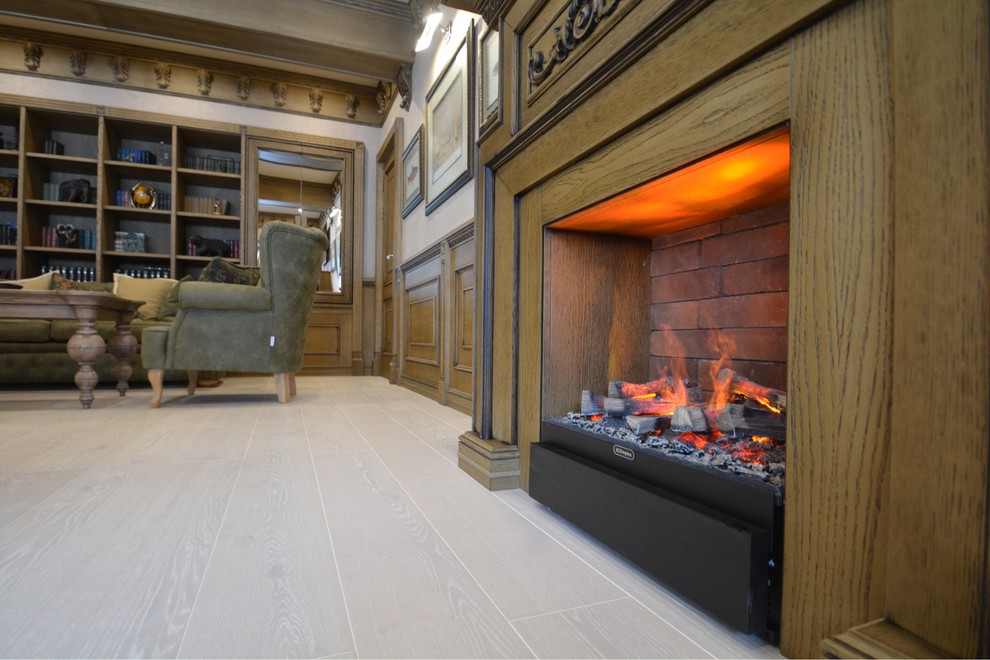 Классический кабинет с камином