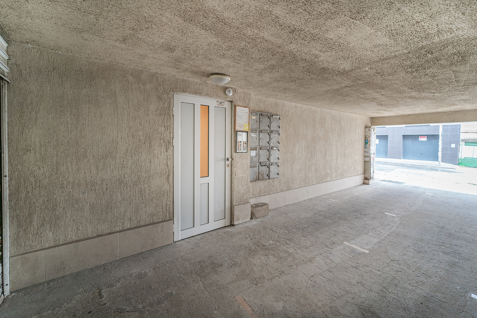 Варна, Хан Пресиян 16