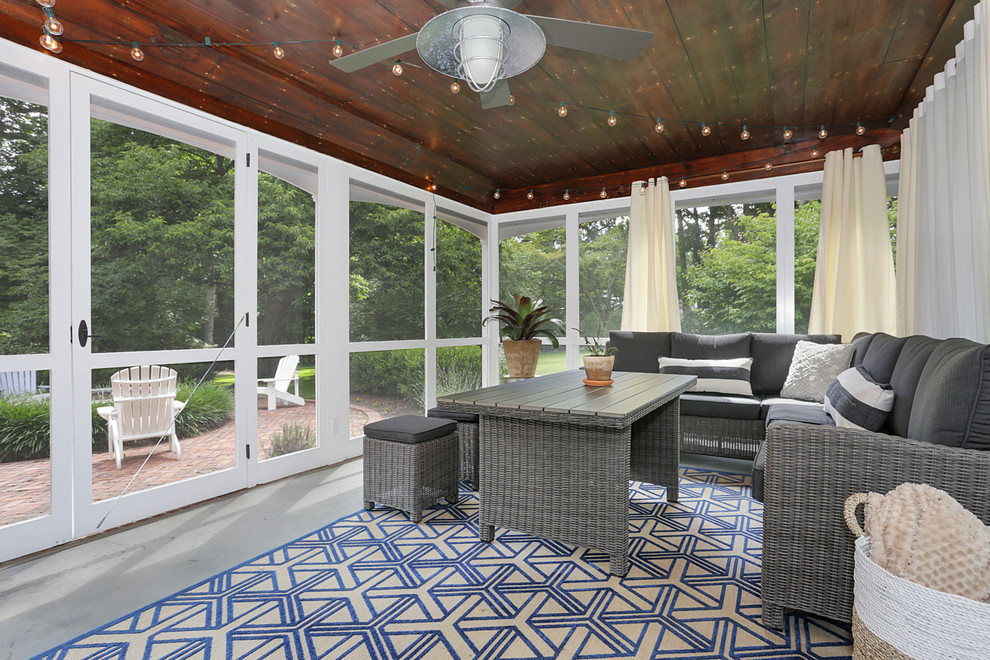 Design ideas for a country sunroom in New York.