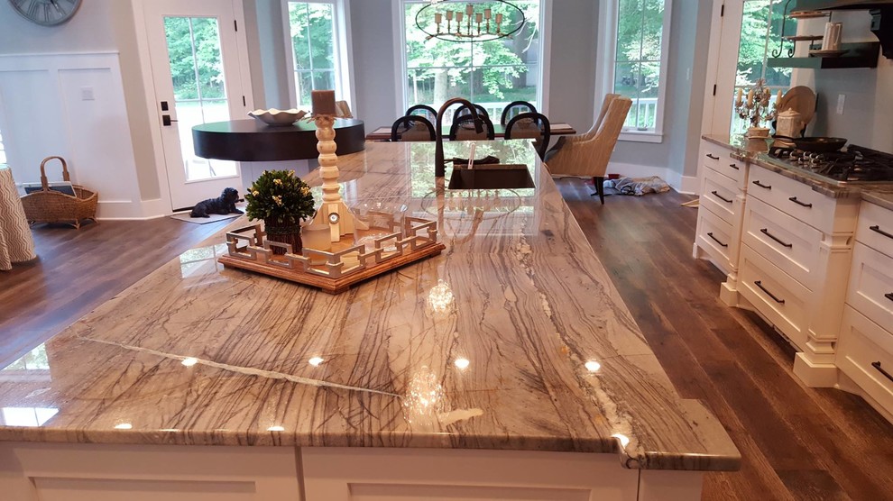 Transitional home design photo in Orange County