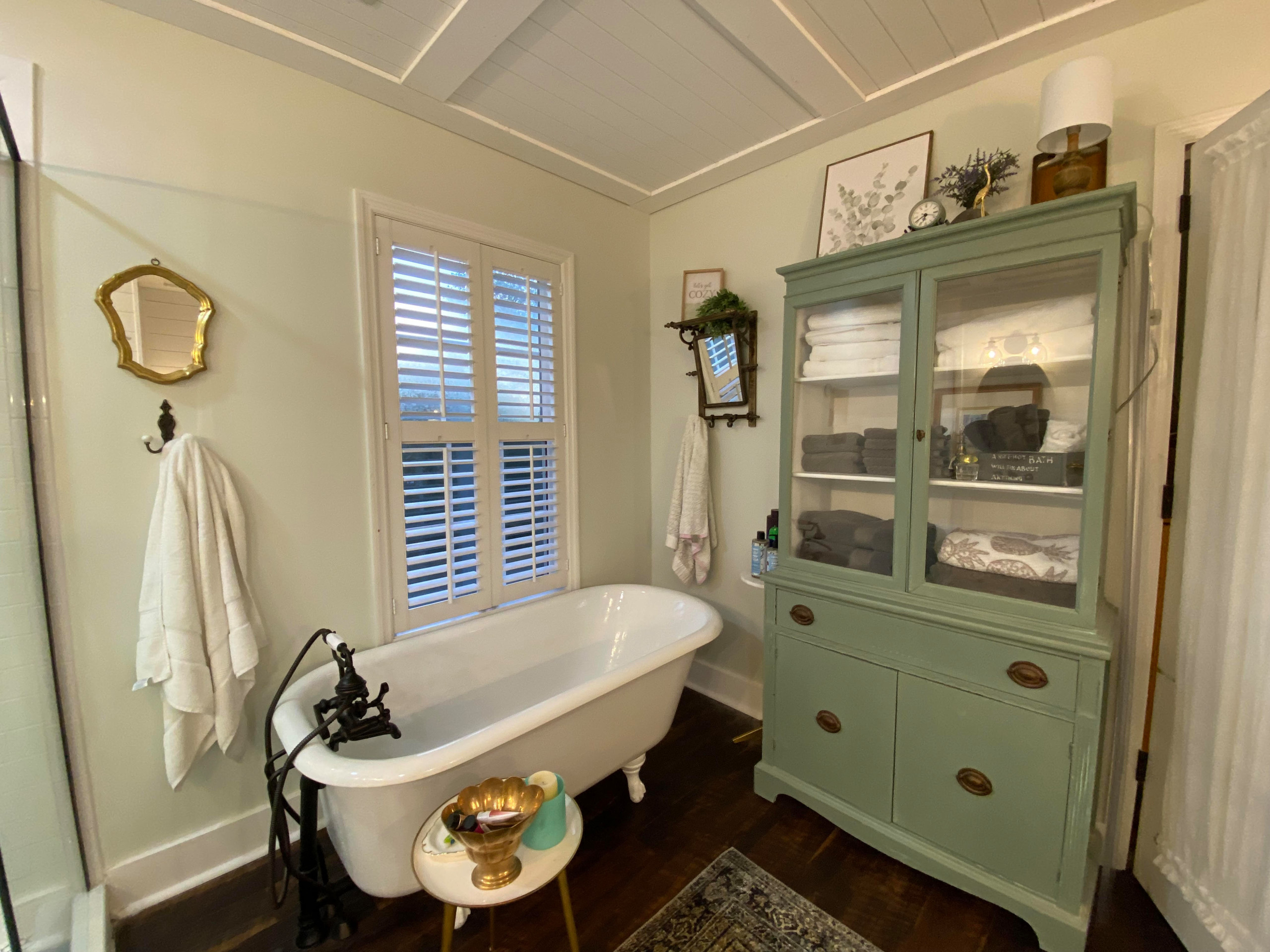 A Classic Bathroom Remodeling Project