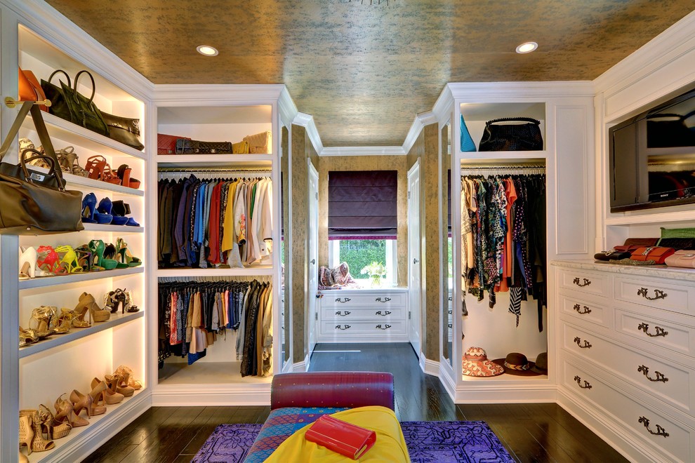 Design ideas for a traditional storage and wardrobe in Los Angeles.