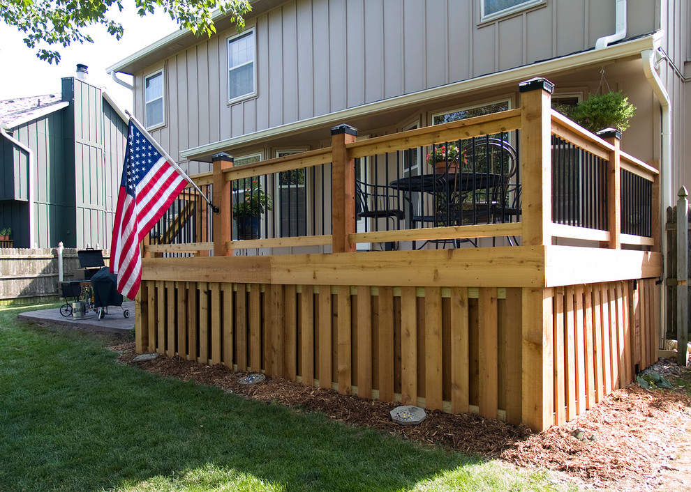 This is an example of a traditional deck in Kansas City with with skirting.