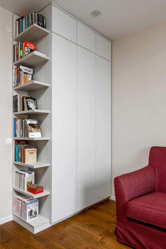 Стеллажи, открытые шкафы, полки с подветкой