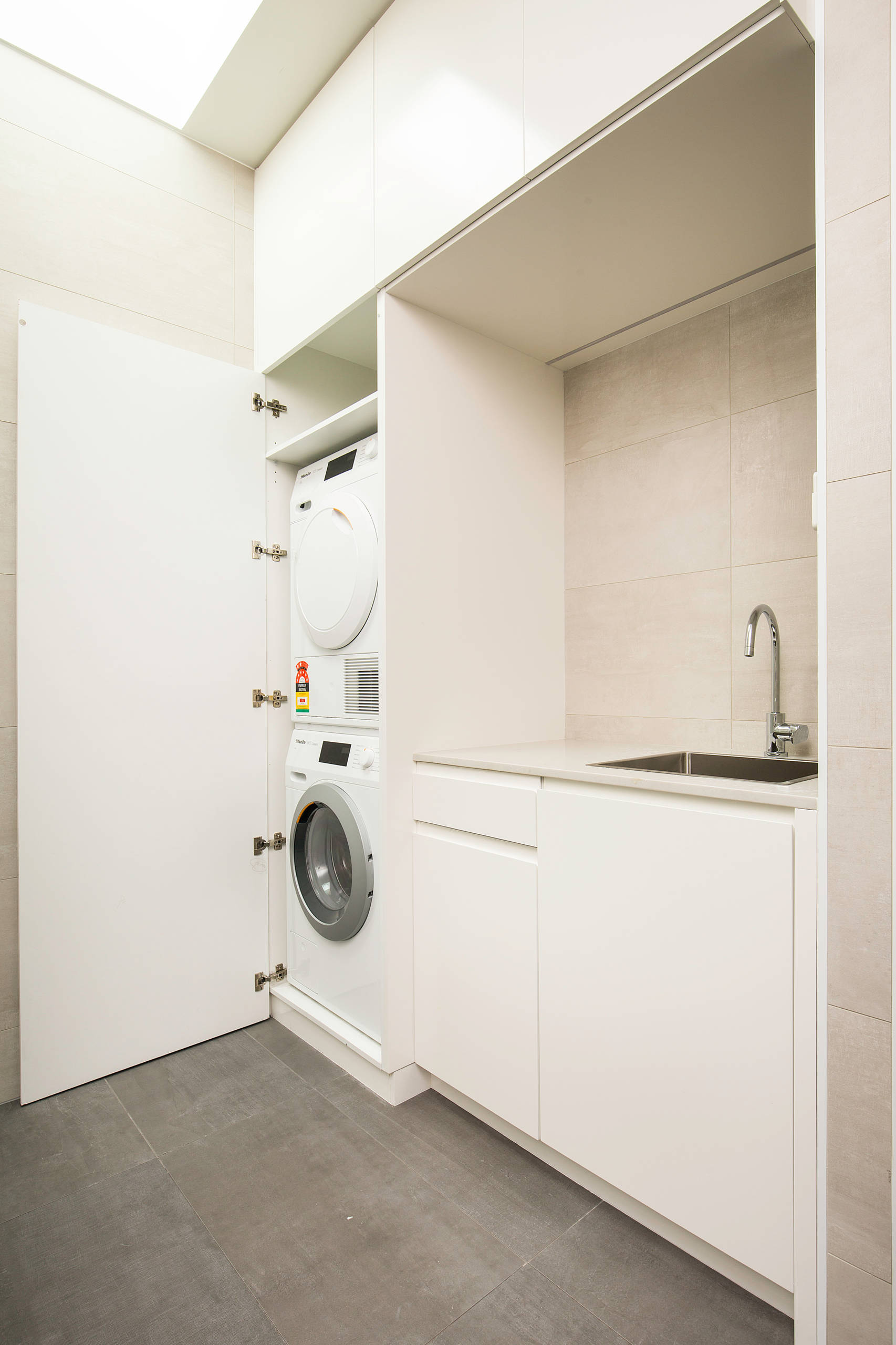 pull out iron, laundry basket