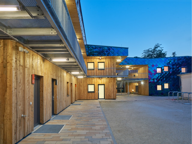 Au&szlig;enansicht modern-fasad