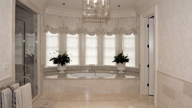 Master Bath classique-salle-de-bain