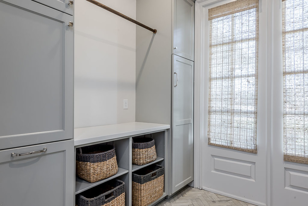 Home design - transitional home design idea in Austin
