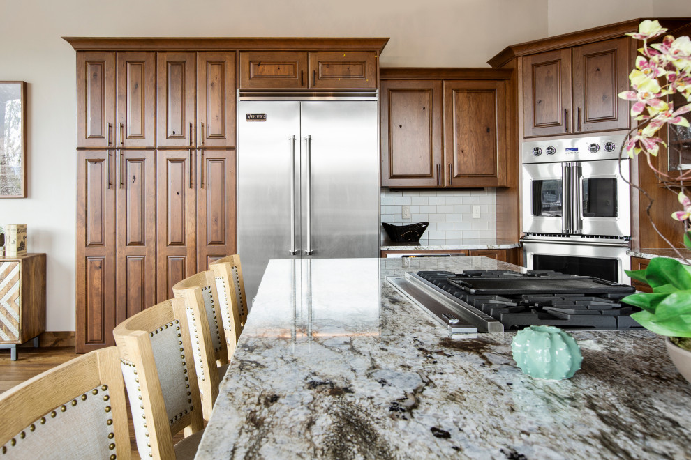 Kitchen - rustic kitchen idea in Denver