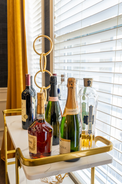 Bold Sophisticated Chic modern-esszimmer