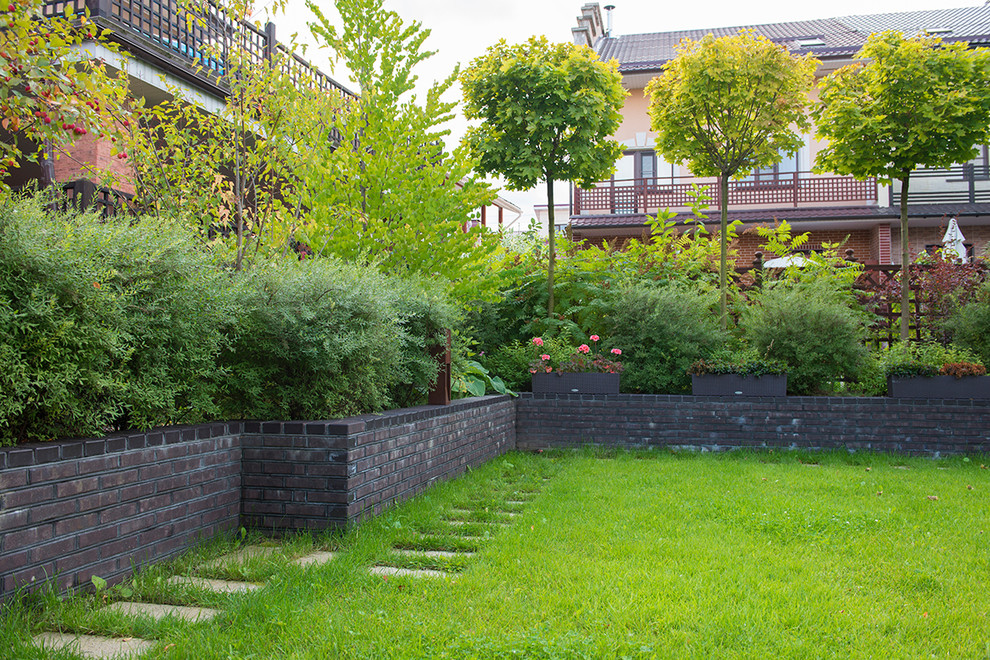 This is an example of a garden in Moscow.