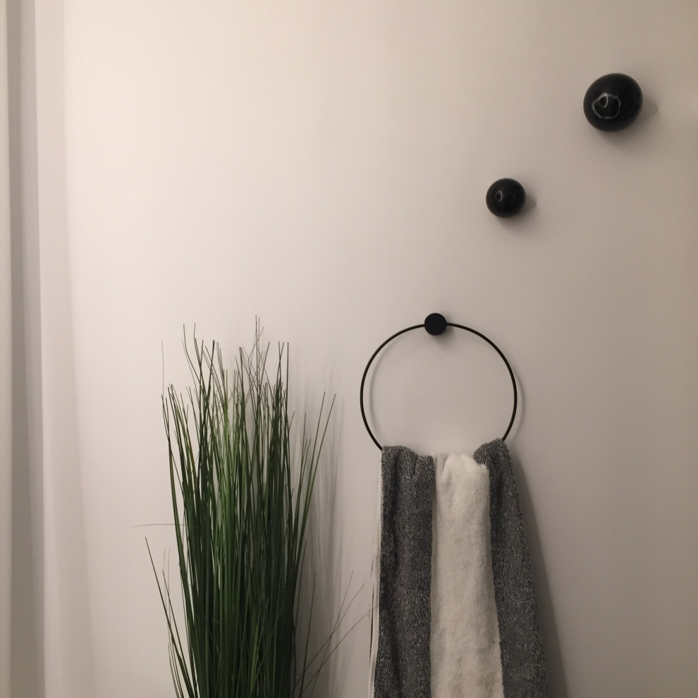 Idées déco pour une petite salle de bain contemporaine.