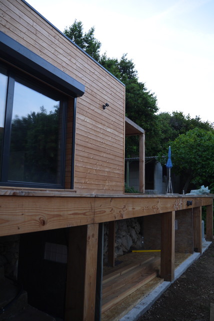 R&eacute;habilitation Bois d'un atelier en logement contemporary-deck