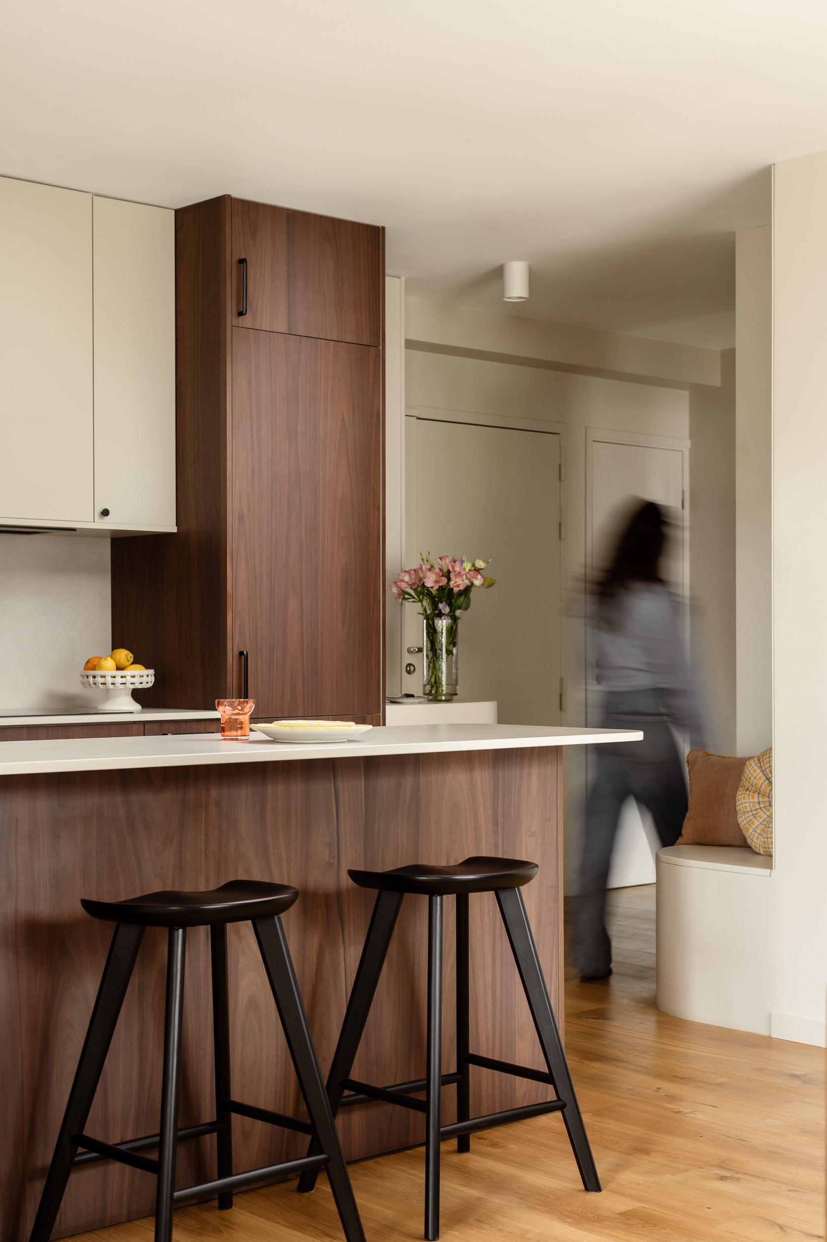 Réinventer les circulations dans un appartement parisien de 73 m² — Ménilmontant