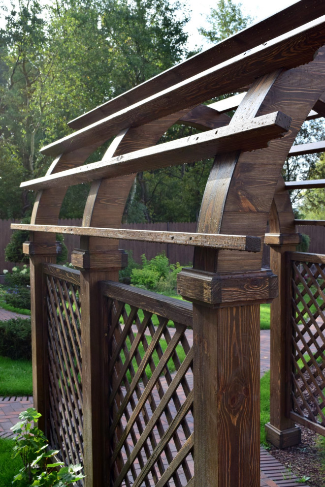 Дизайн участка с уклоном более 7 м.