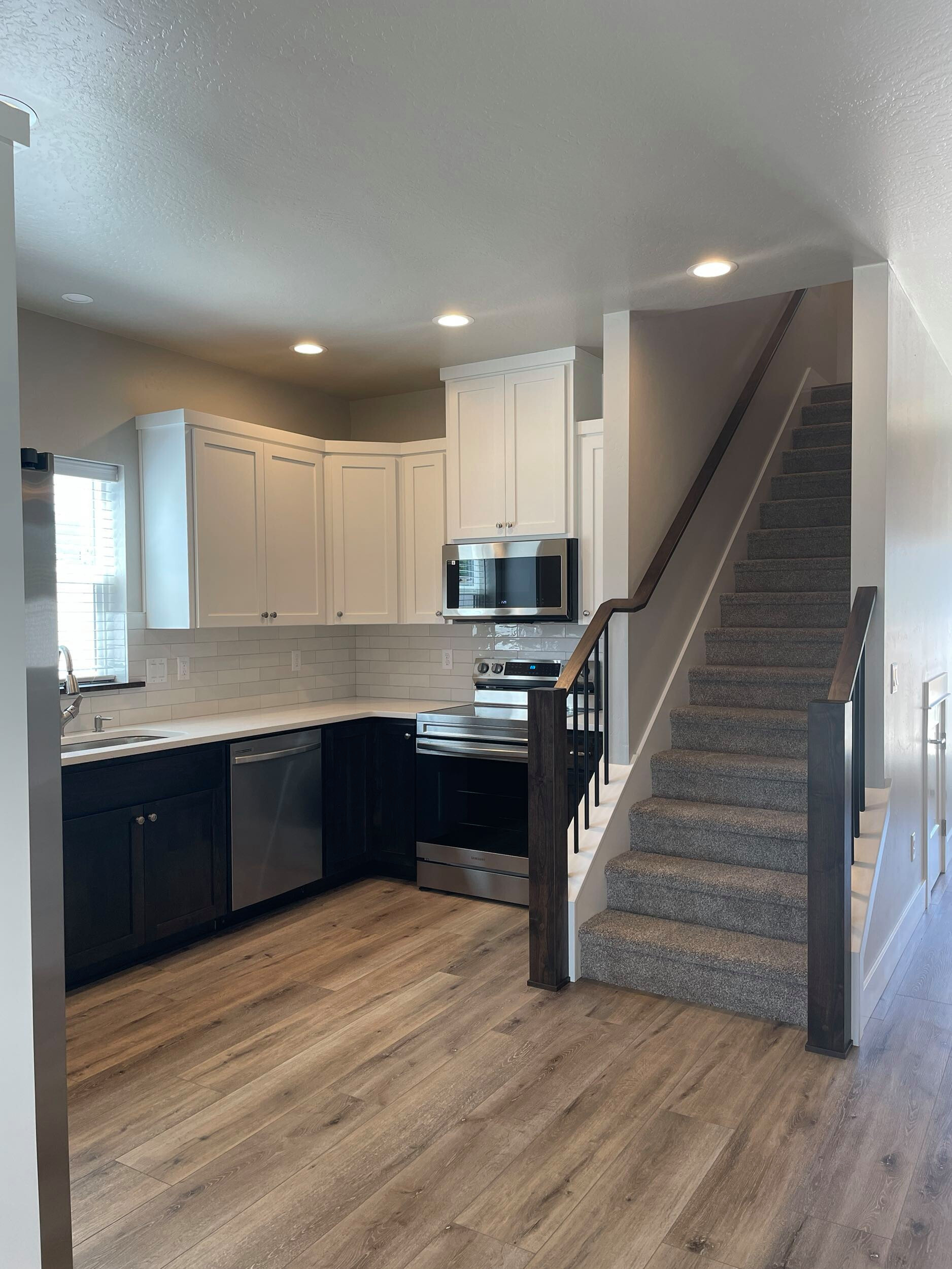 Modern Duplex - Talent