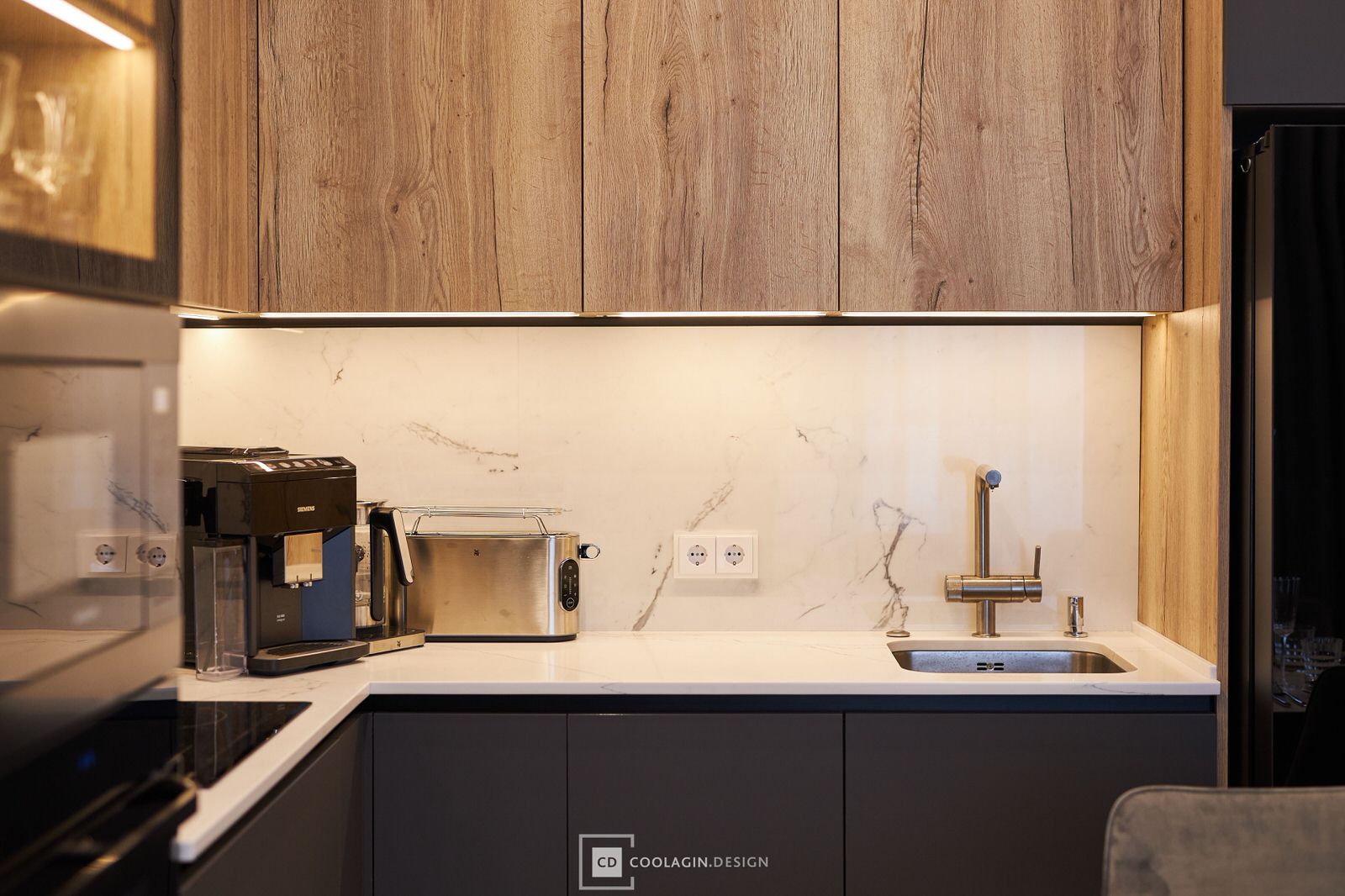 Двухкомнатная квартира с большим угловым окном