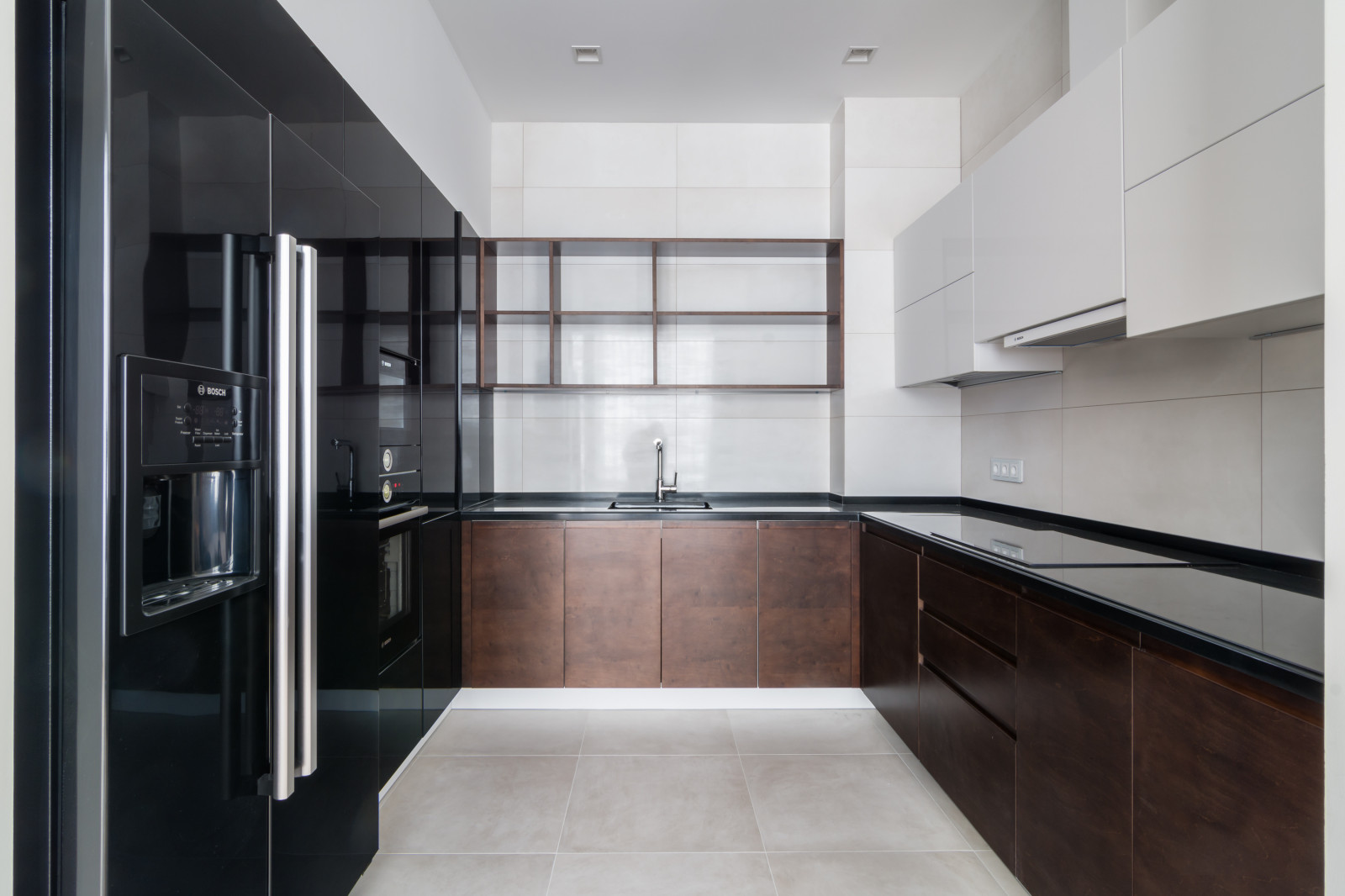 Просторная двухуровневая квартира в современном стиле