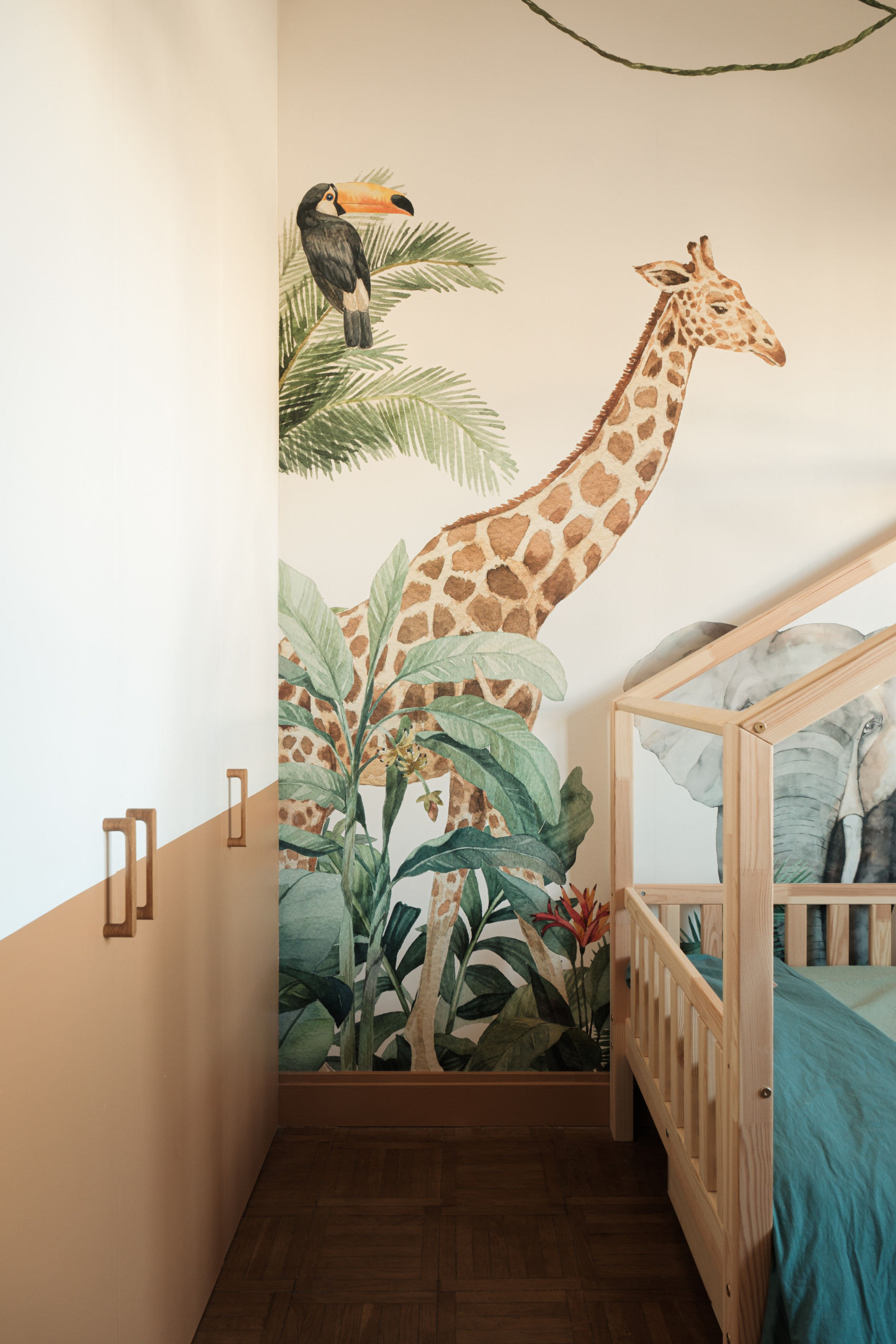 Rénovation colorée d’un appartement années 50