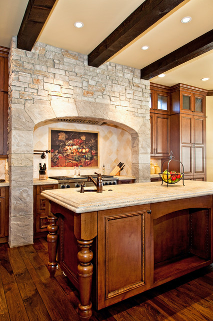 Beautiful Old World Kitchen With Elegant Backsplash Traditional