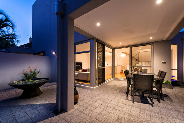 Onslow contemporary-fasad