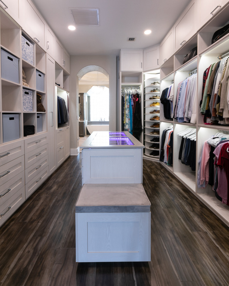 Inspiration for a transitional closet remodel in Miami