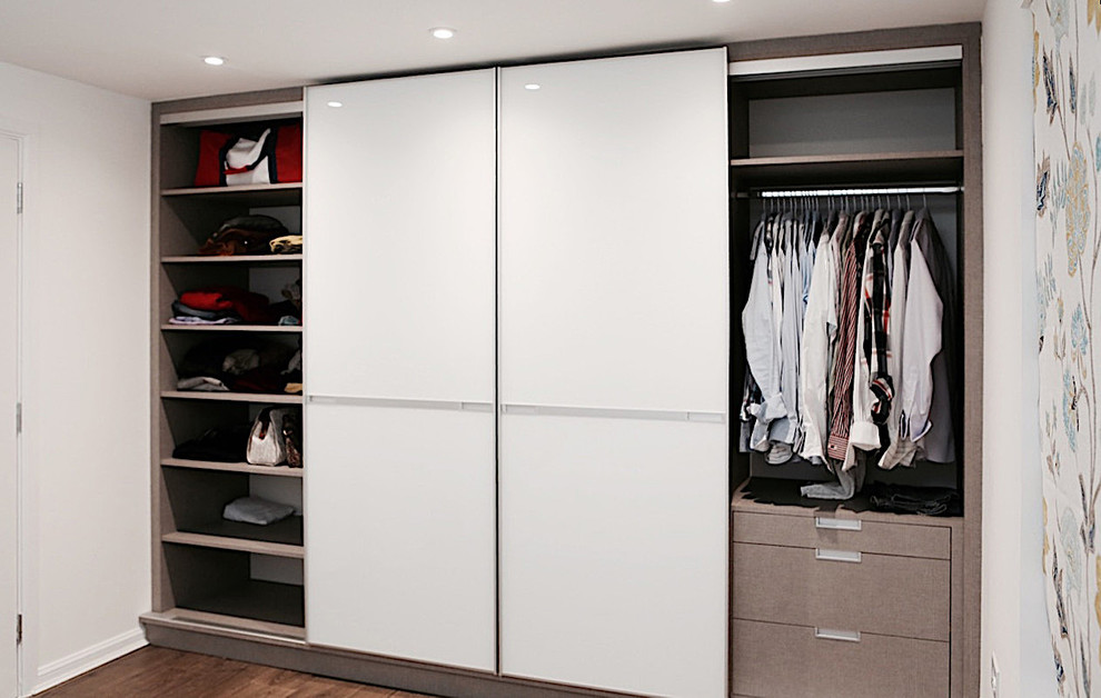 Bespoke Fitted Sliding Wardrobe