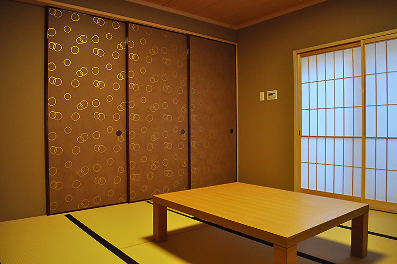 This is an example of an asian dining room in Kyoto.
