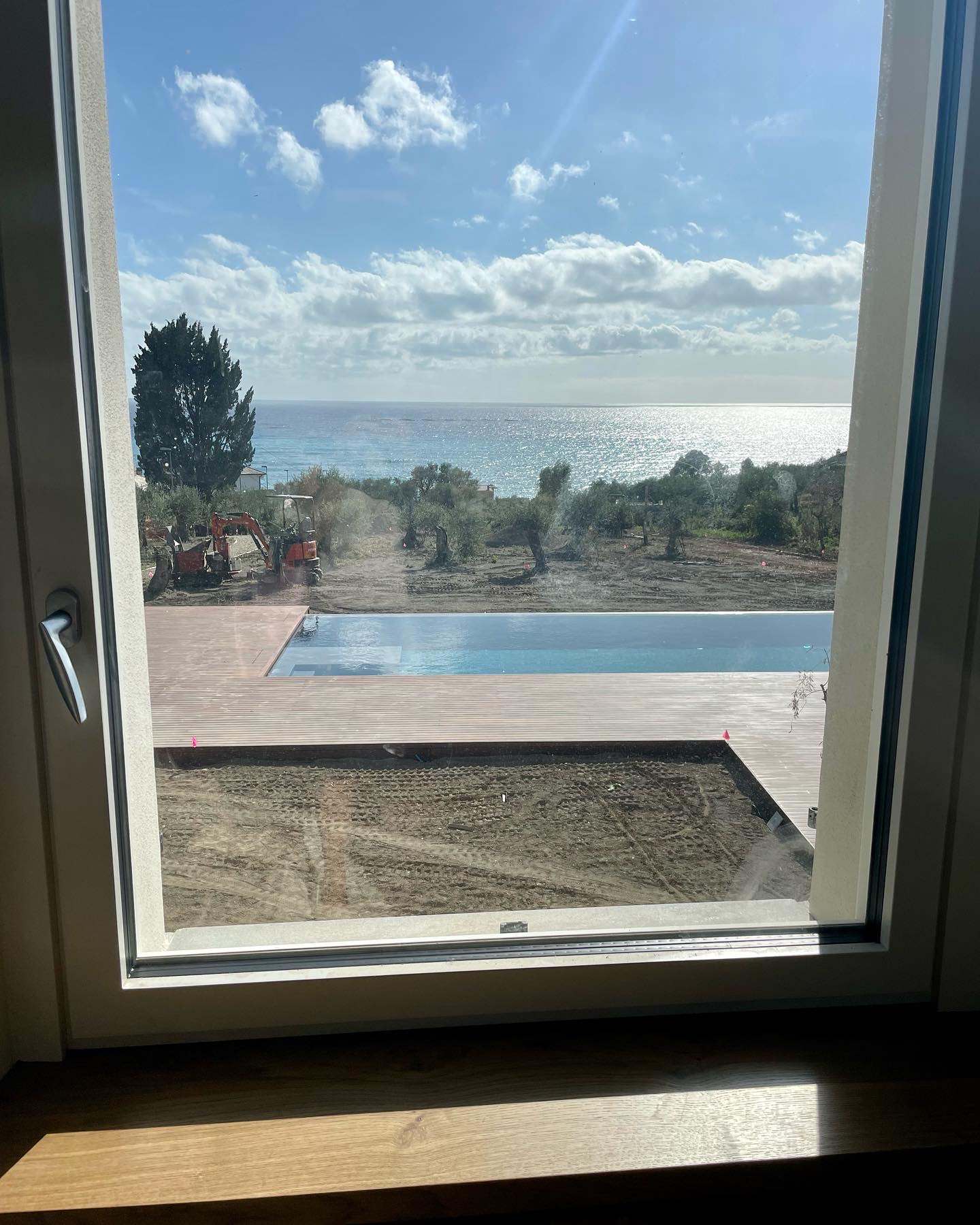 PISCINA CASA OFF