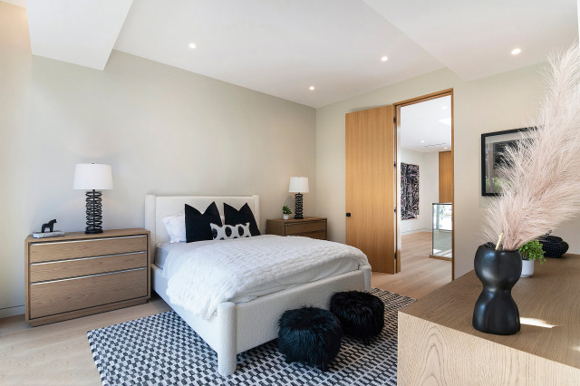 Hutton Drive 2641 contemporary-bedroom