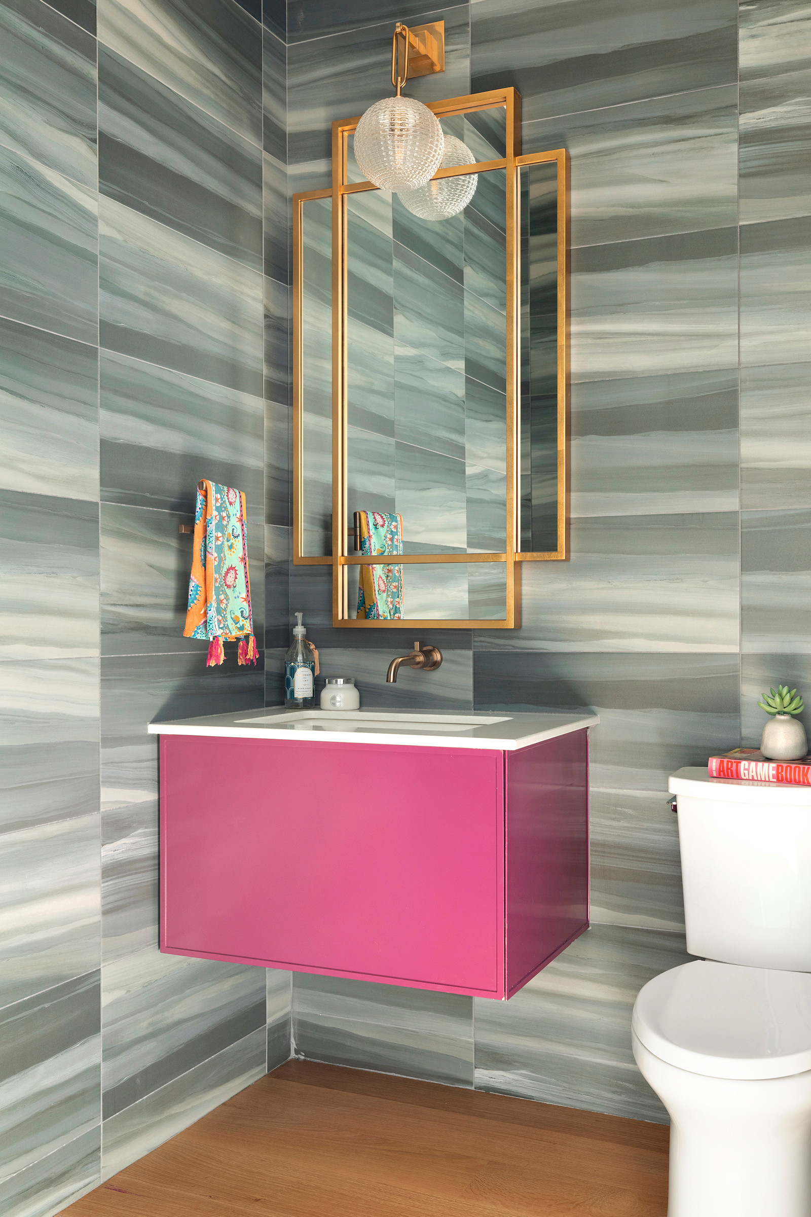 5 Bold New Powder Rooms