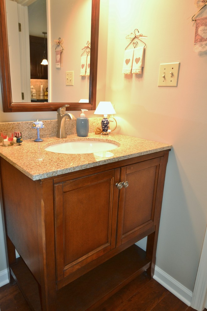 Hellwege powder/laundry room