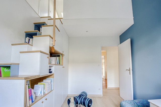 Maison de plain pied avec combles am&eacute;nag&eacute;s contemporaneo
