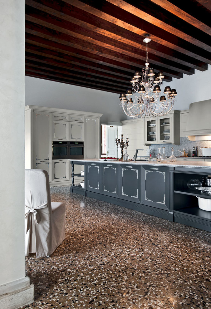 Inspiration for a timeless home design remodel in Venice