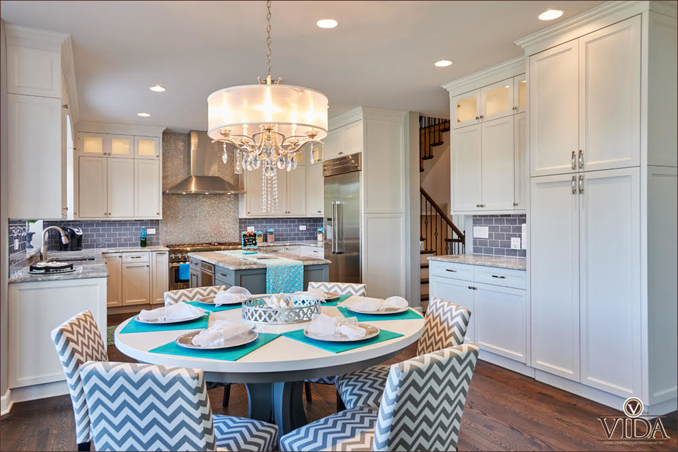 Example of a transitional u-shaped kitchen design in Chicago