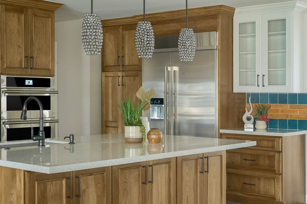 Kitchen - transitional kitchen idea in Phoenix