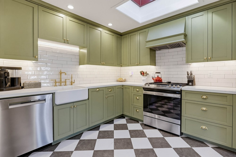 Golden Heights_Kitchen & Baths