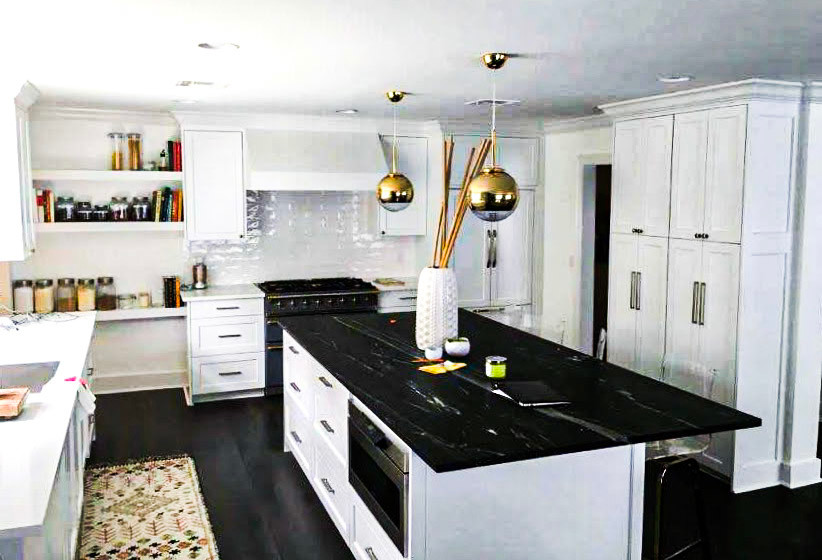 Inspiration for a transitional kitchen remodel in New Orleans