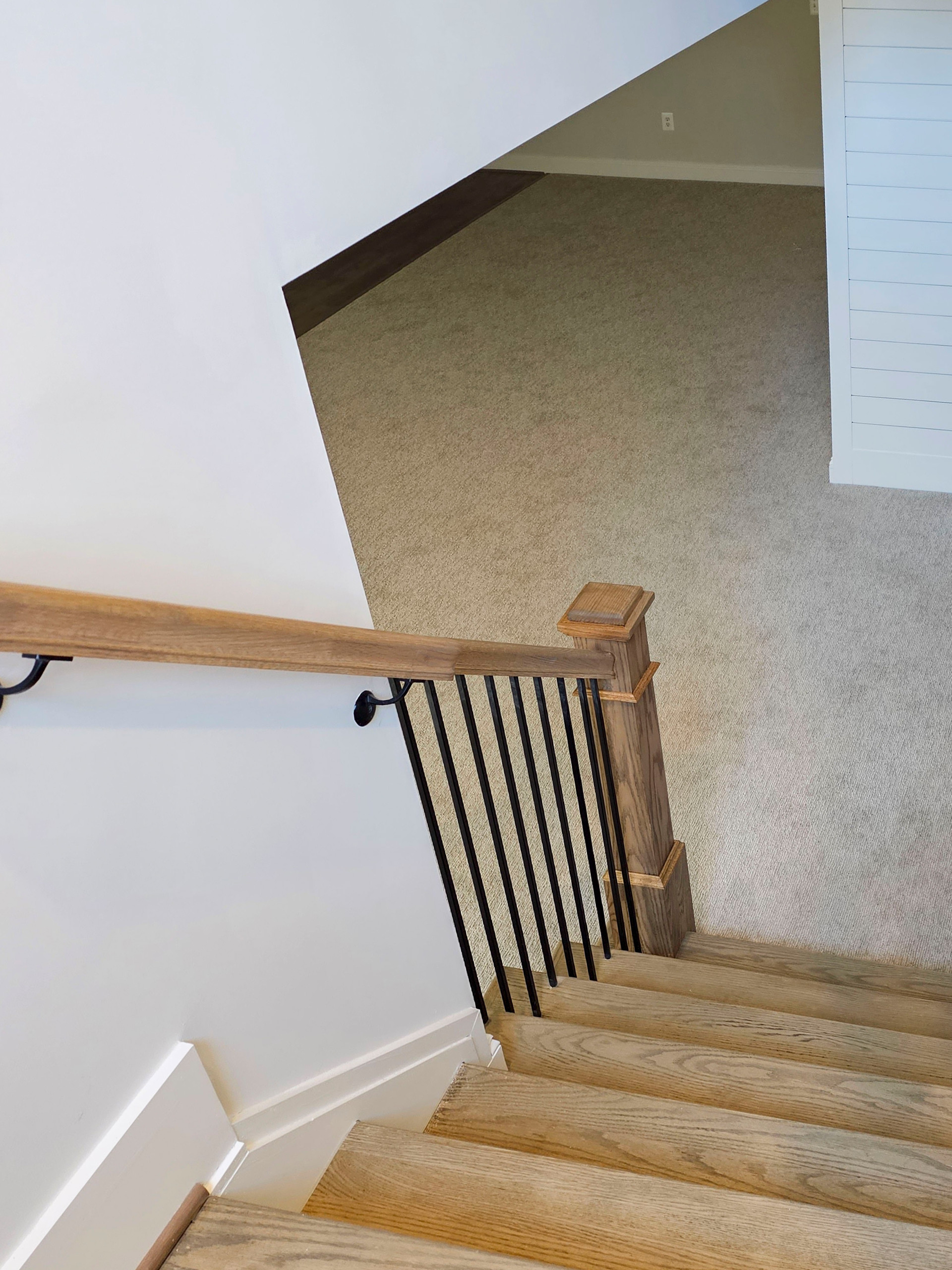 105_Modern and Bold U-Shaped Staircase, Vienna VA 22180