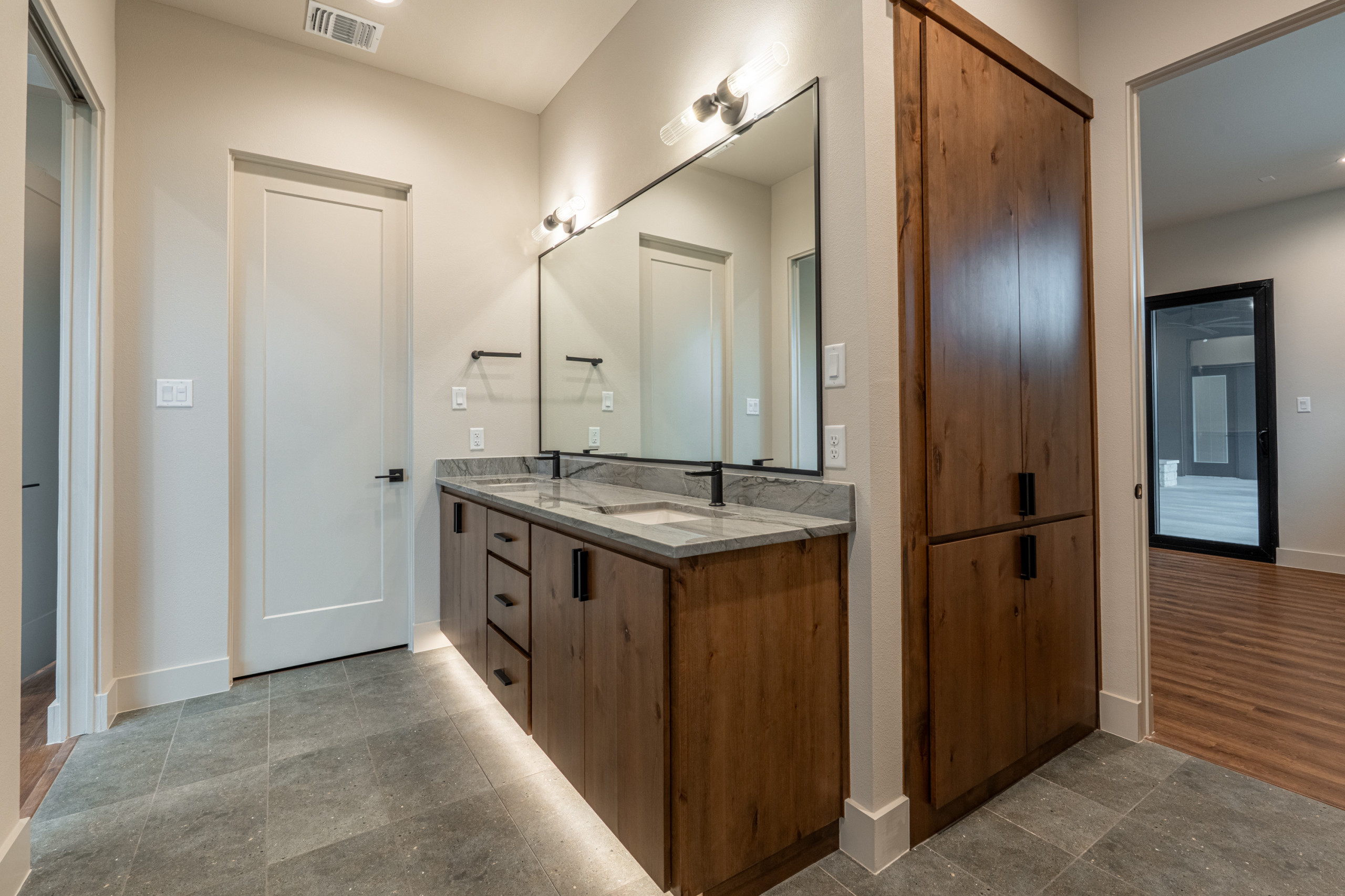 Modern Zen: 2,984 ft², 3 BR/2.5 BA/1 ST home