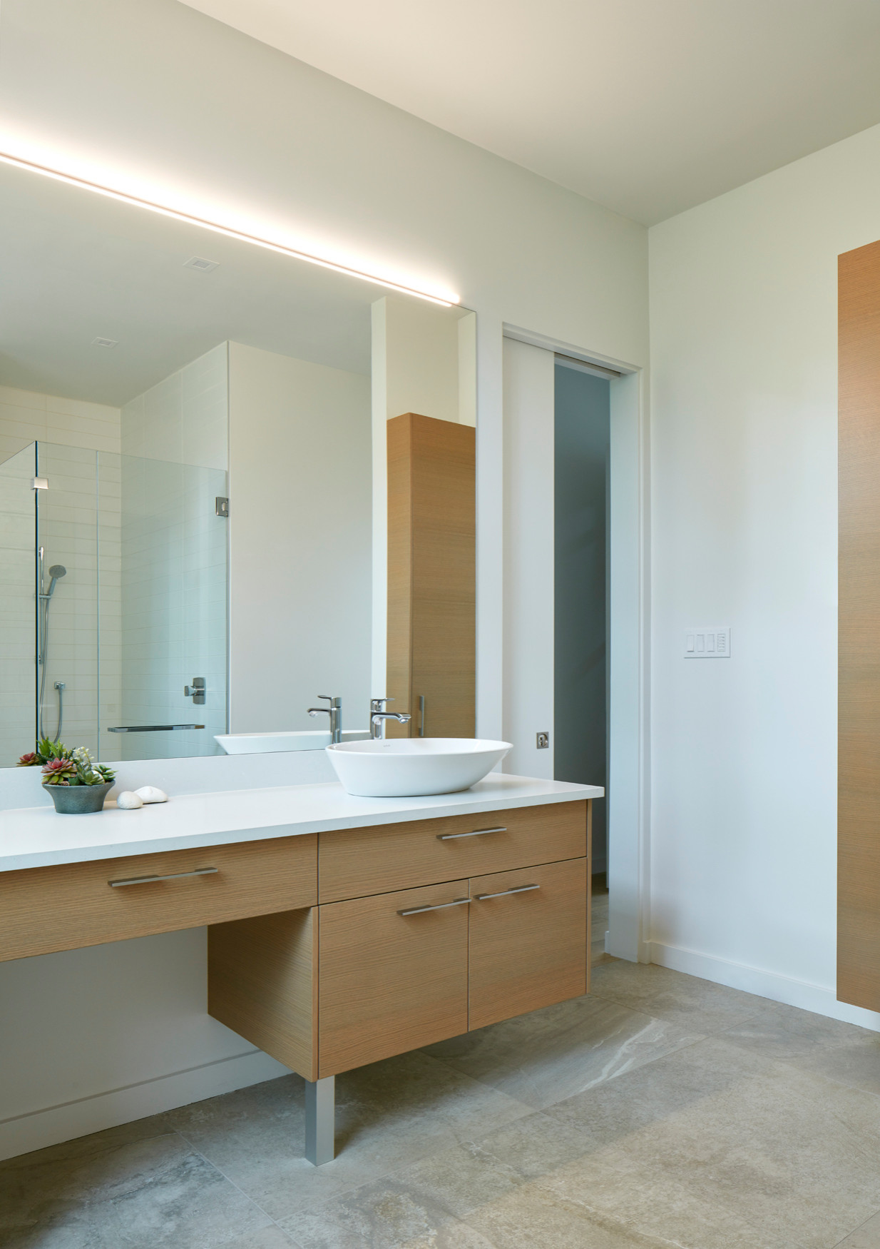 Orleans Modern
