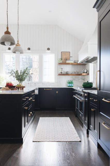 Space of the Week: This Family Kitchen Embraces a Timeless Color