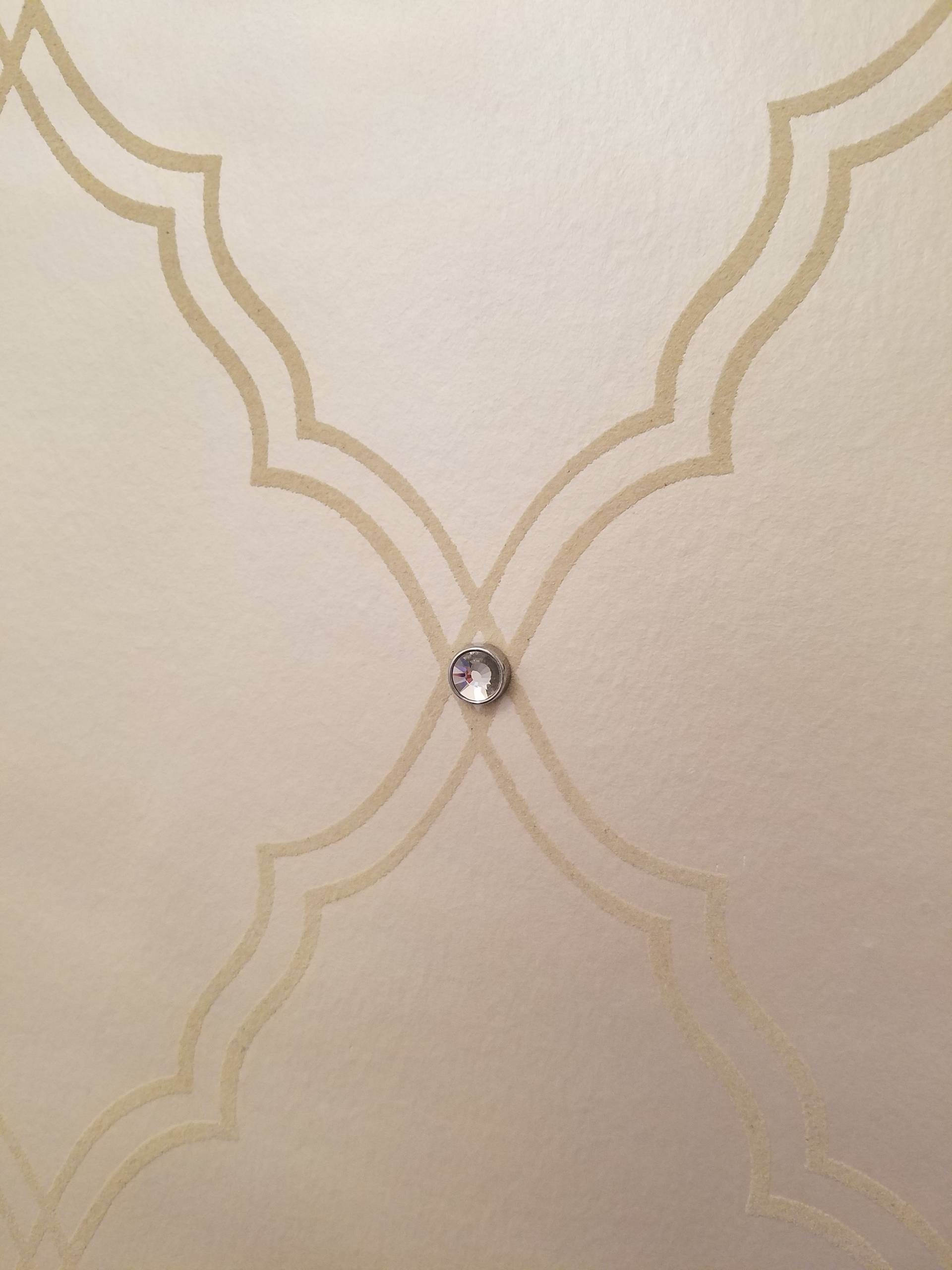 Wallpaper Install:Textural quatrefoil papered bathroom