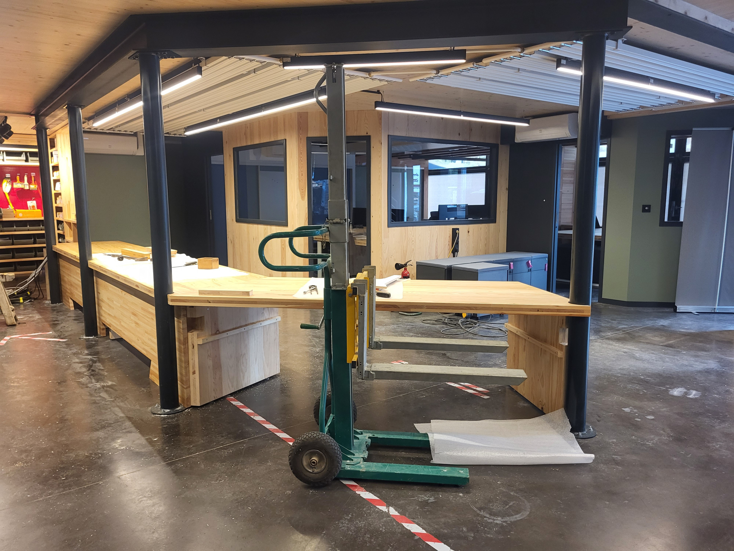Comme chez soi au travail I LES TRAVAUX