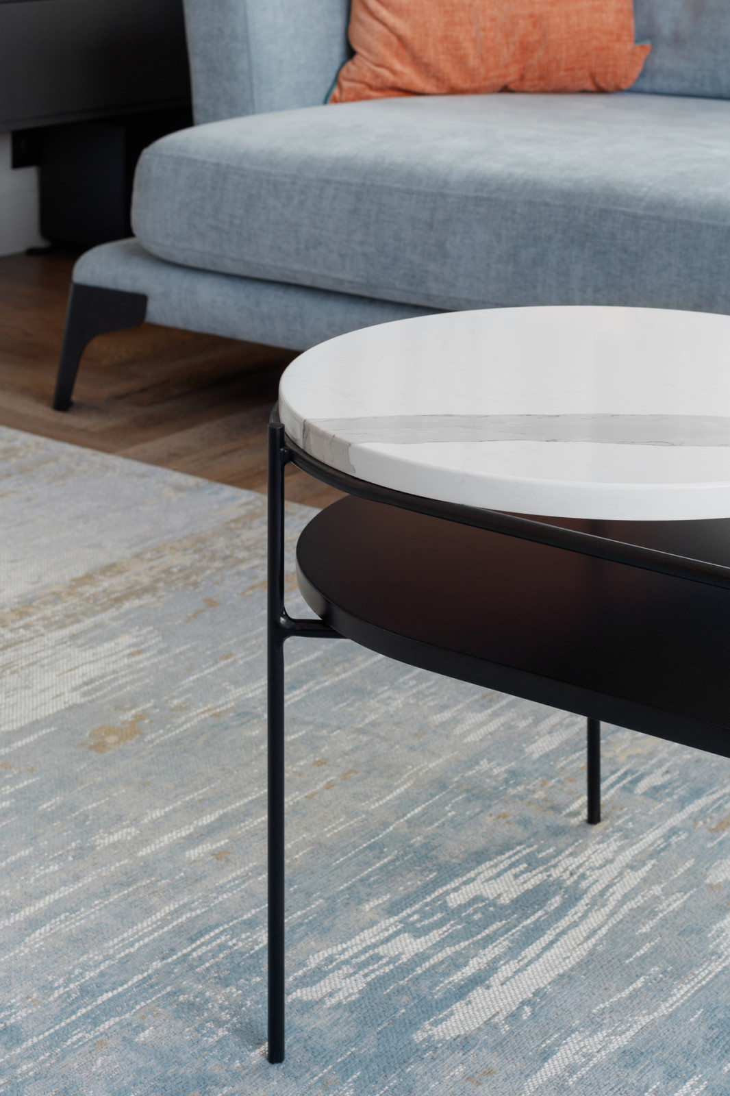 Журнальный столик