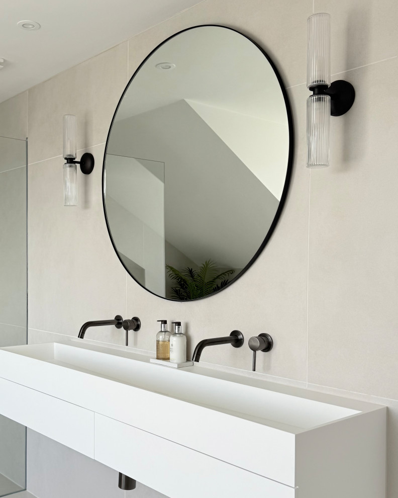 Minimalist Bathroom