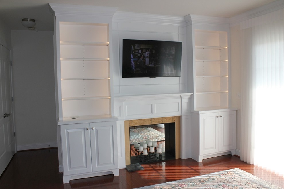Bookcase/Built-in